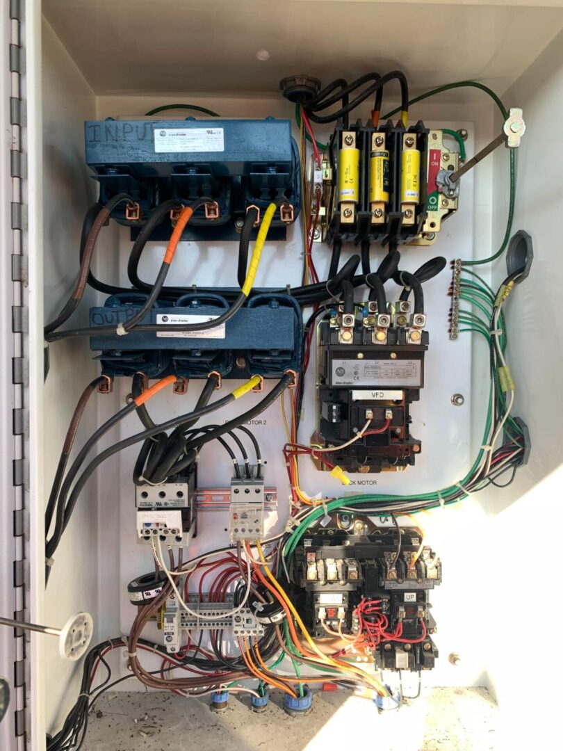 A view of the inside of an electrical box.